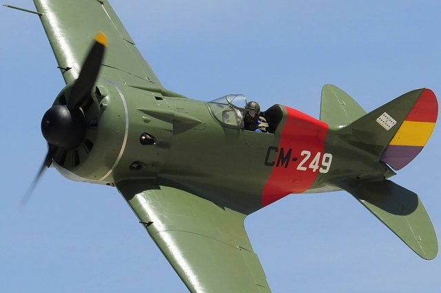 Polikarpov I-16 (12).jpg